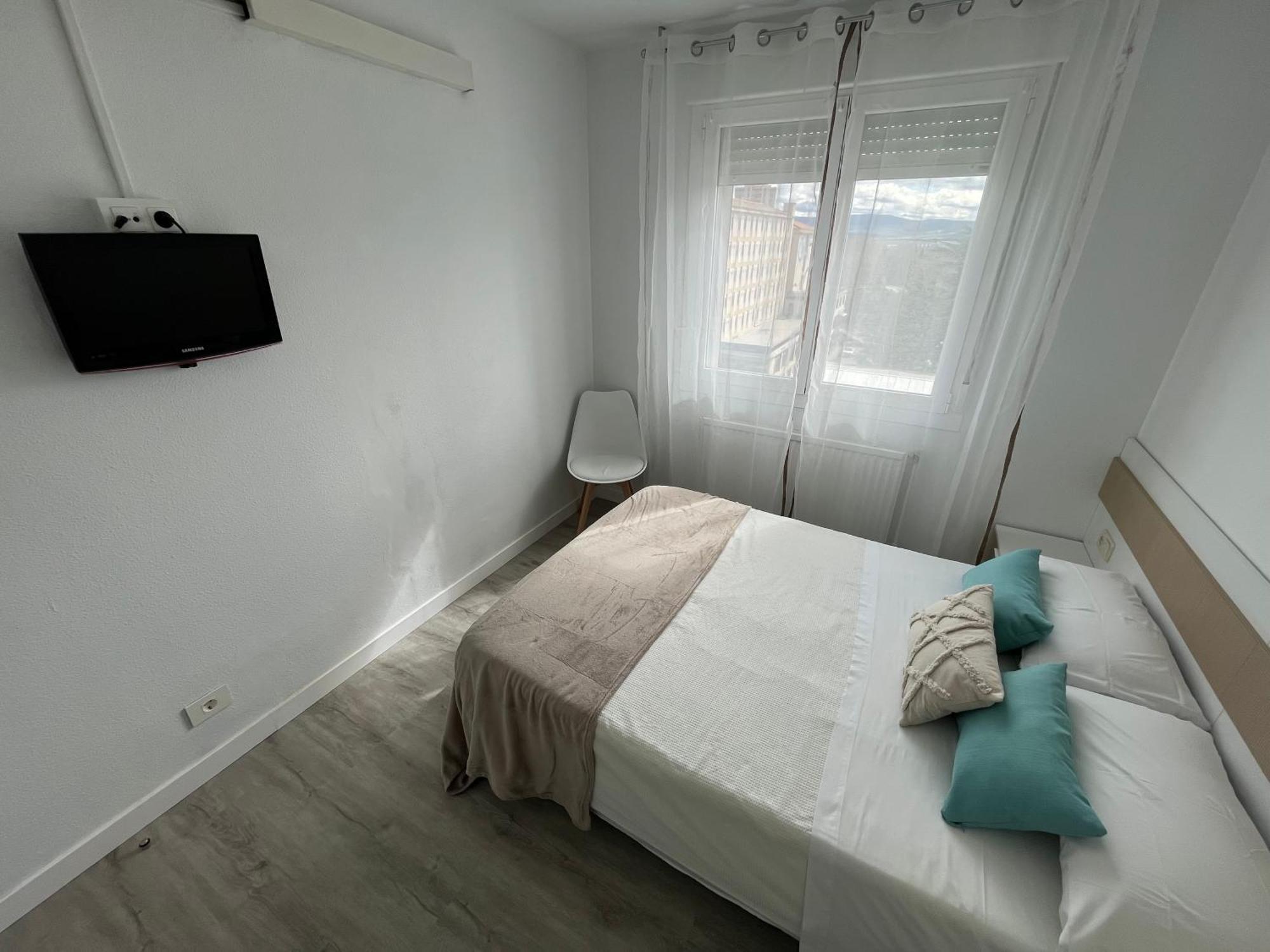 Pension Luzia - Optional Auto Check-In Pamplona Exterior foto